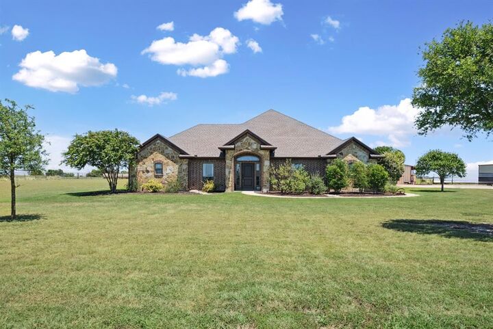 Property Photo: 3884 Greathouse Road TX 75167