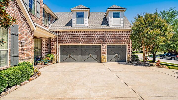 Property Photo: 6067 Chippewa Trail TX 75034