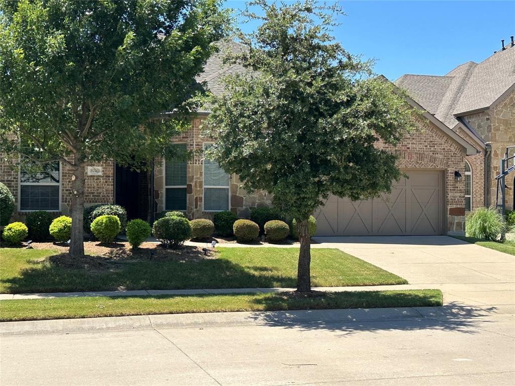 Property Photo: 8213 Cholla Boulevard TX 76226