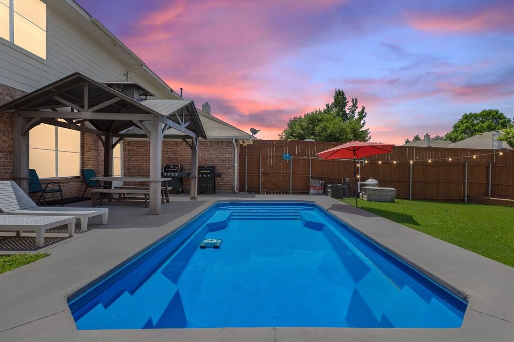 Property Photo:  2841 Tangleglen Drive  TX 75032 