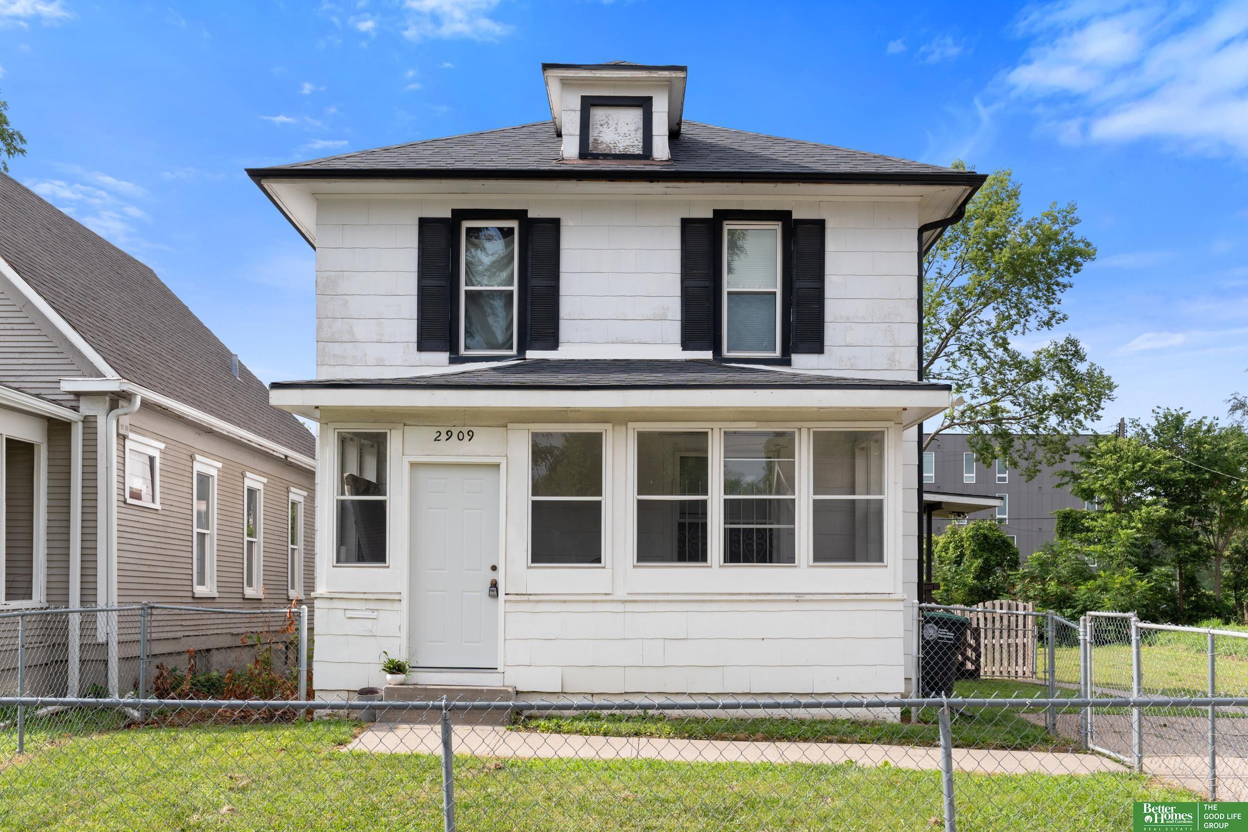 Property Photo: 2909 Bristol Street NE 68111