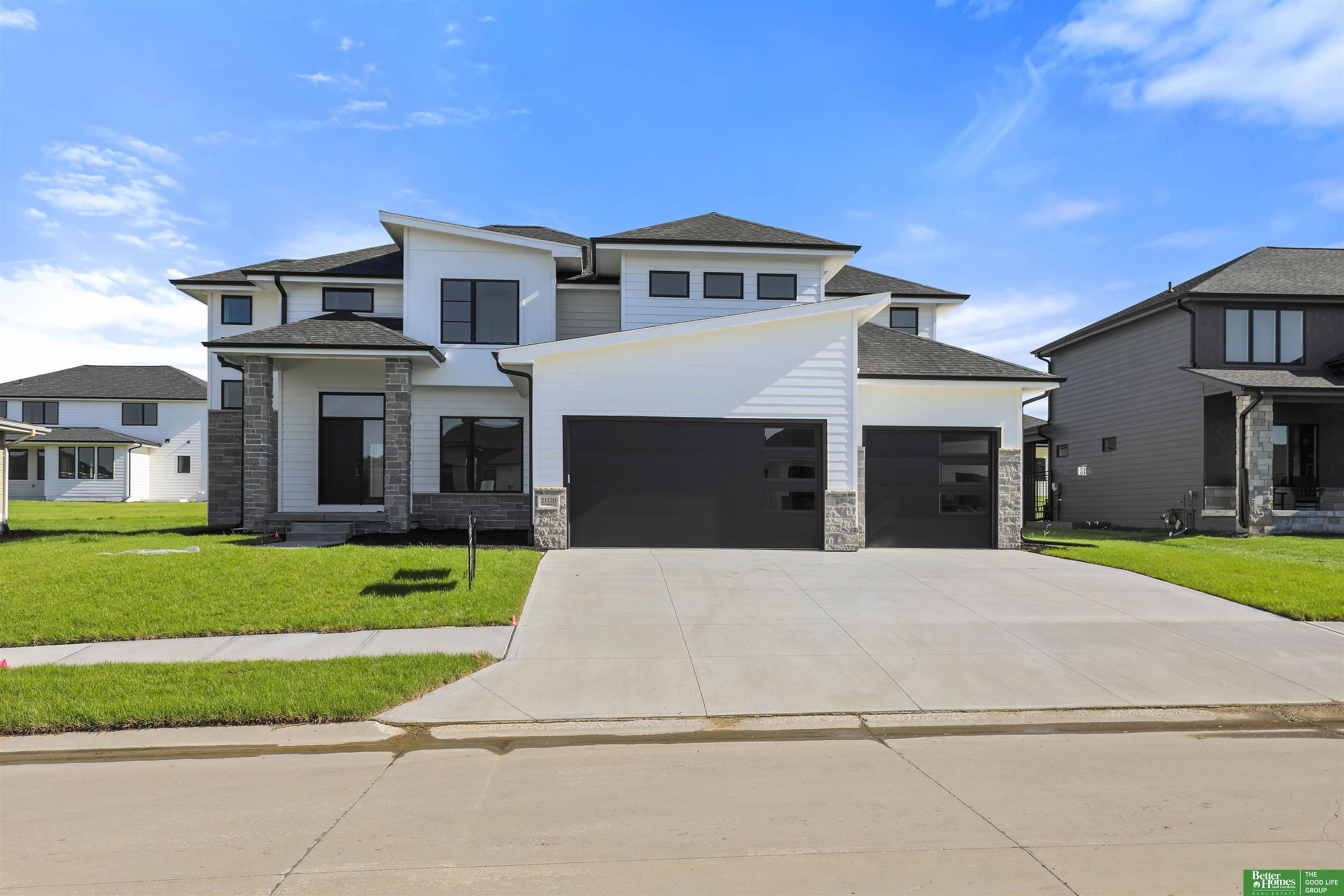 21120 Arlington Street  Elkhorn NE 68022 photo