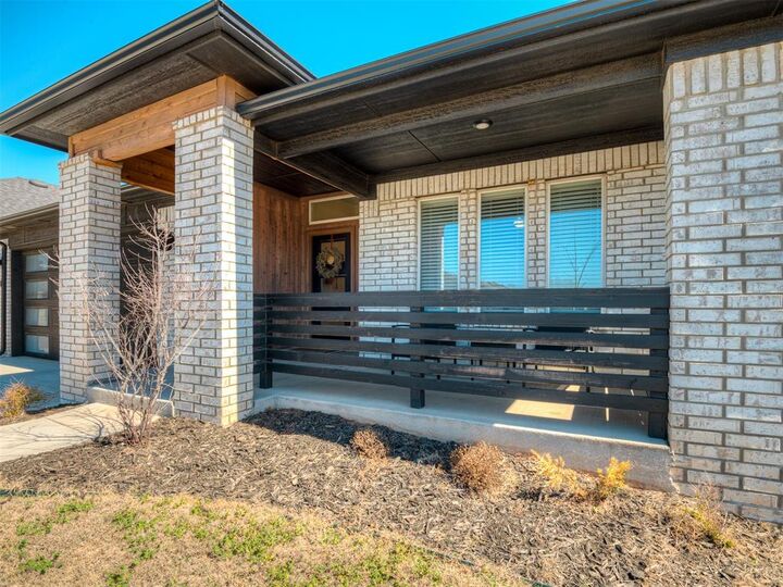 Property Photo: 428 Vista Drive OK 73099