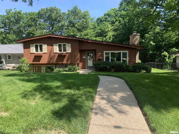 1811 E Maple Ridge Drive  Peoria IL 61614 photo