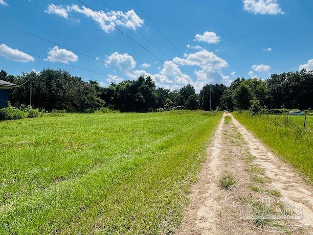 Property Photo: 5449 Sweet Memory Ln FL 32570