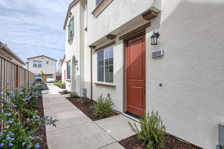 Property Photo: 451 Weldon Way D CA 93933