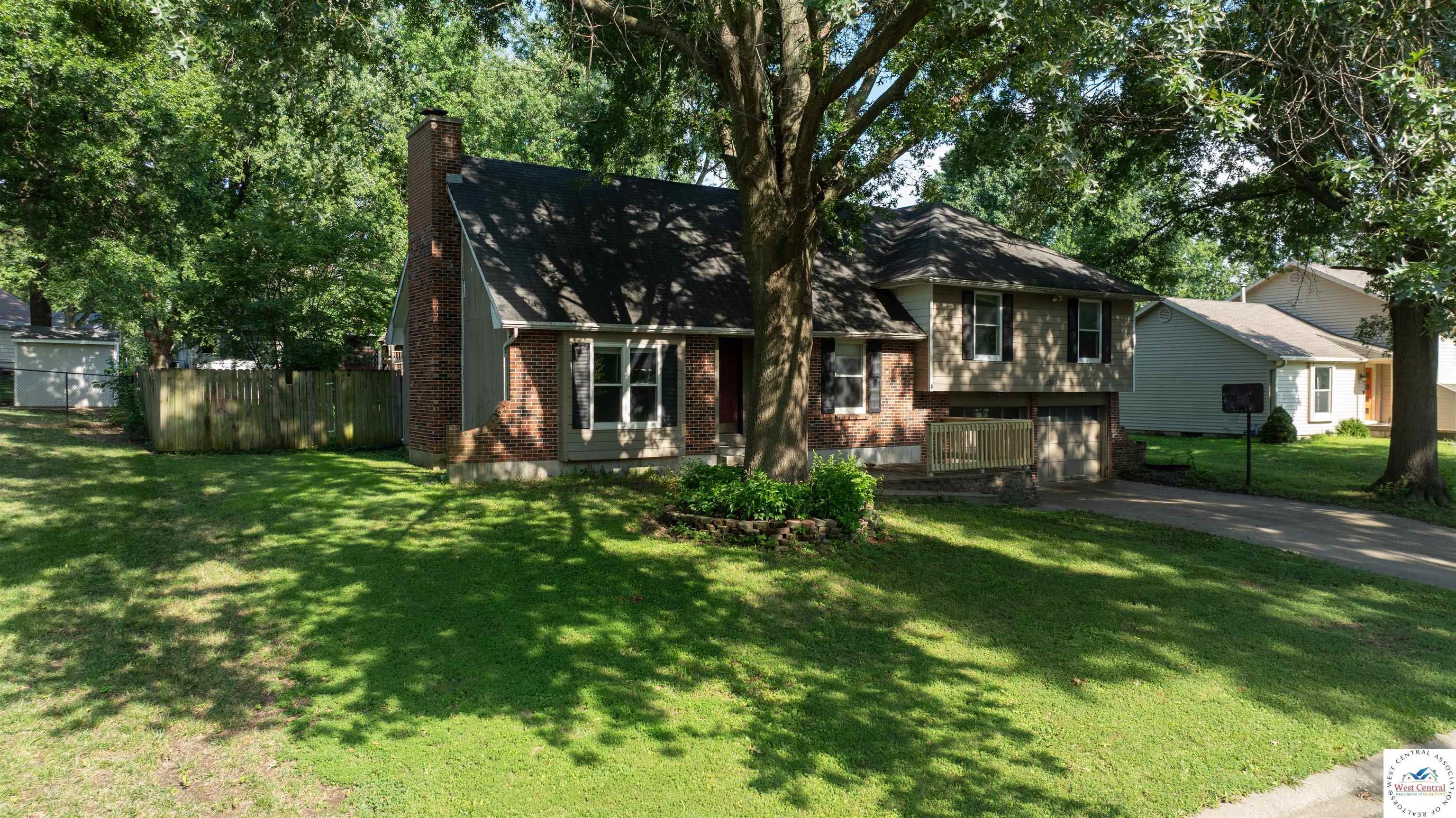 Property Photo:  2805 Jerome  MO 65301 