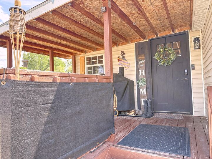 Property Photo: 145 Flagstaff Way WY 82834