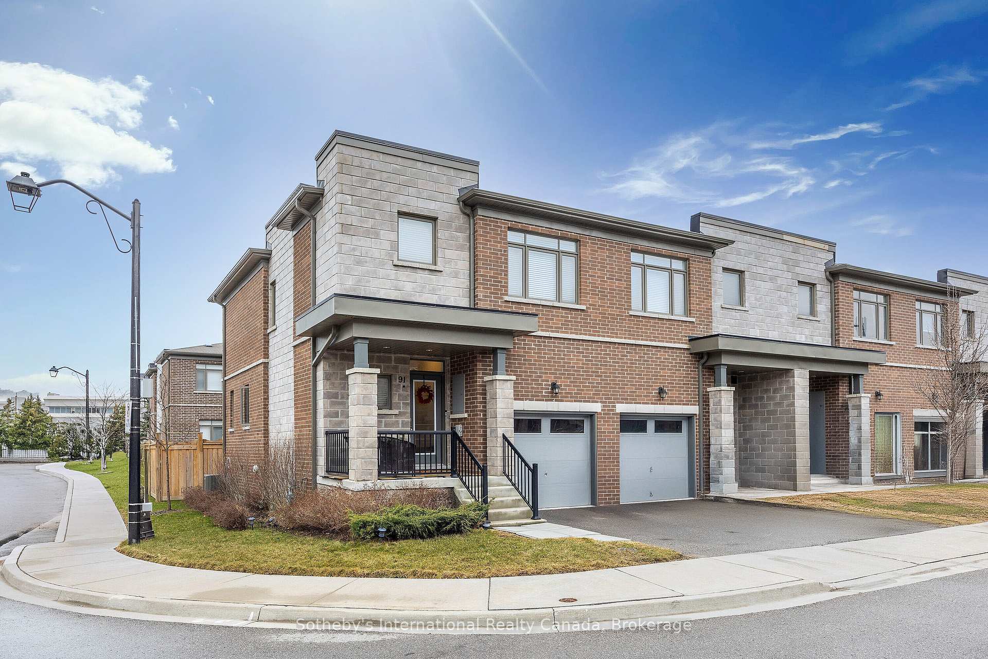 Property Photo: 91 Longshore Way ON L1N 0M1
