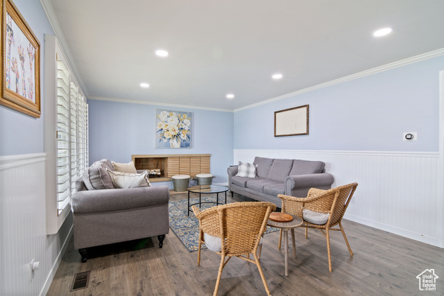 Property Photo: 2532 E Sundown Ave S UT 84121