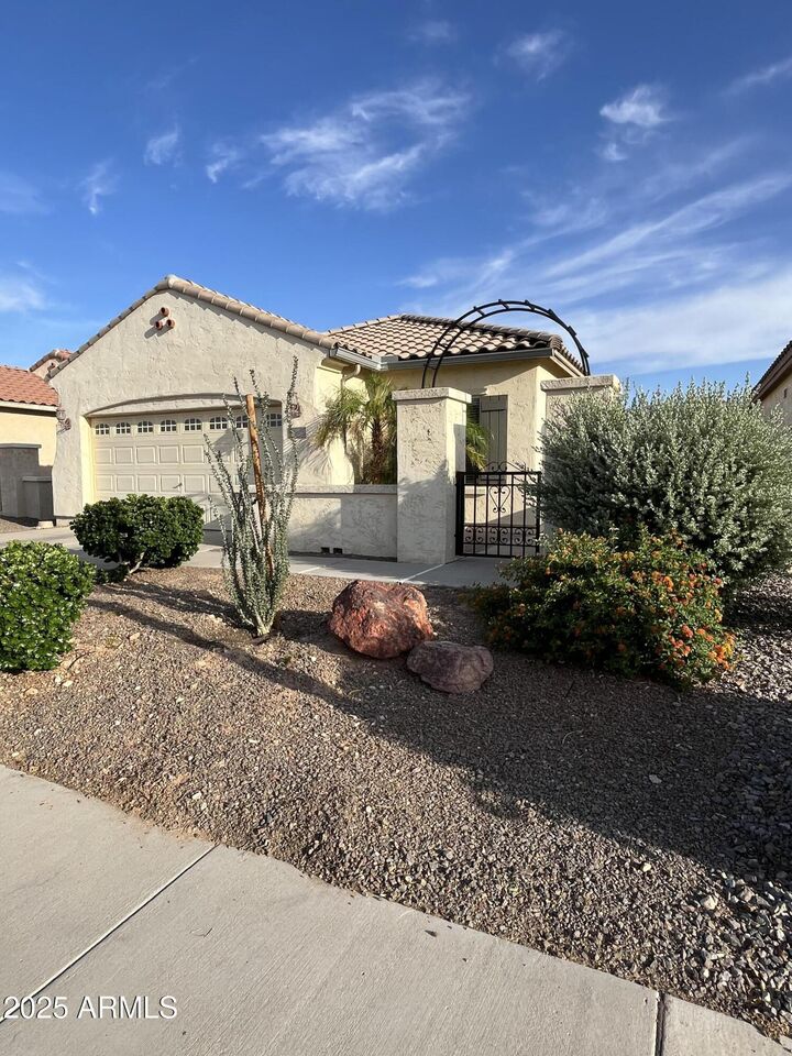 Property Photo:  26087 W Tonto Lane  AZ 85396 
