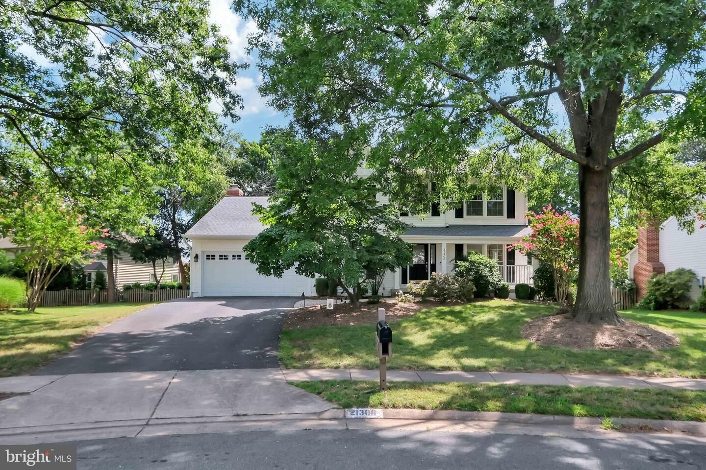 Property Photo:  21308 Arrowhead Court  VA 20147 