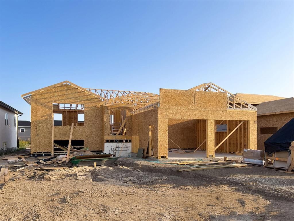 Property Photo: 16 Parkside Crescent MB R5G 2X3