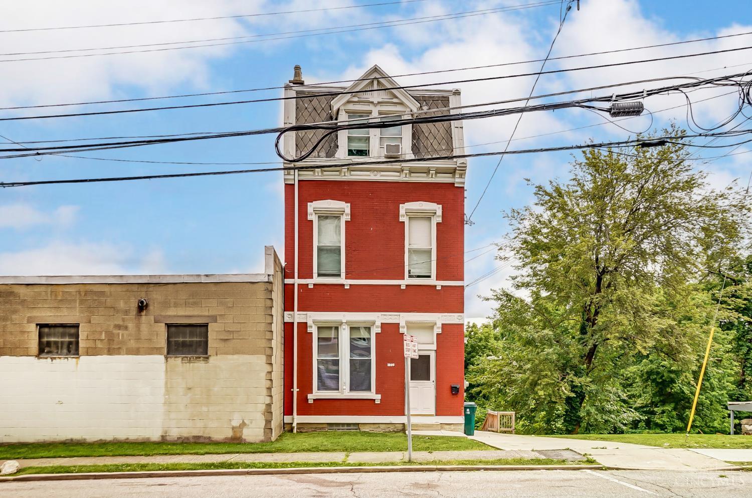 Property Photo:  1900 State Avenue  OH 45204 