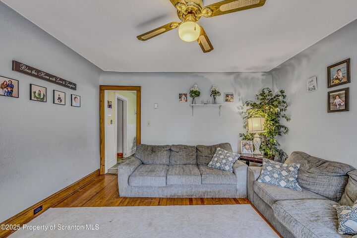 Property Photo:  723 Chestnut Street  PA 18403 