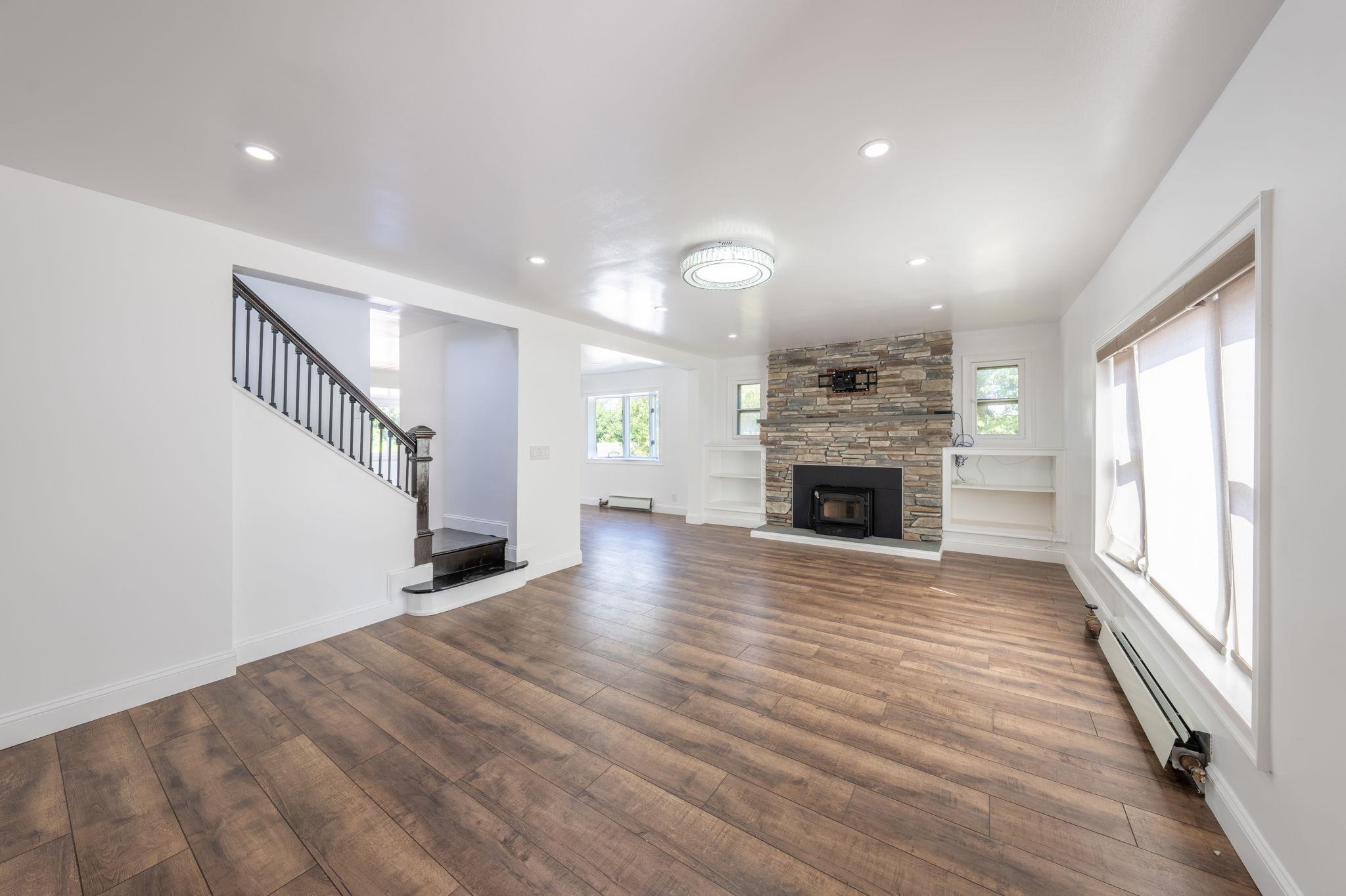 Property Photo:  28 Catskill Avenue  NY 10950 