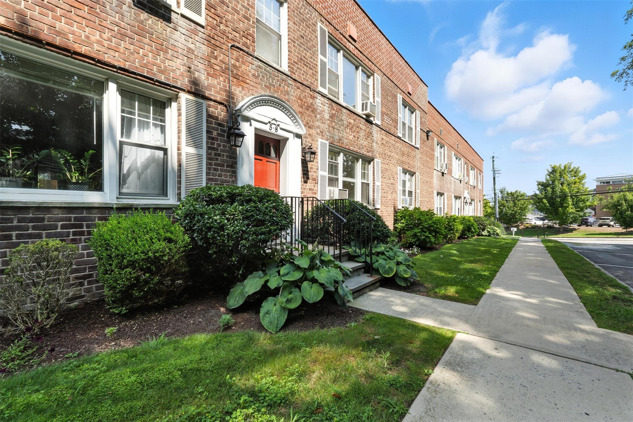 Property Photo: 14 Soundview Avenue 8 NY 10606