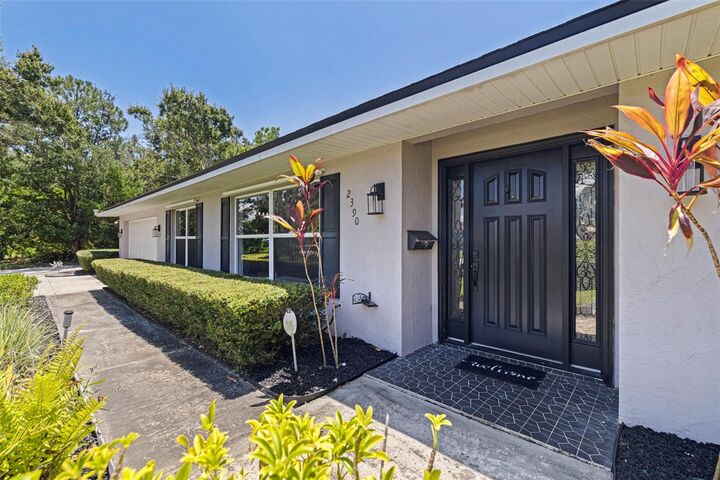 Property Photo: 2390 66th Avenue S FL 33712