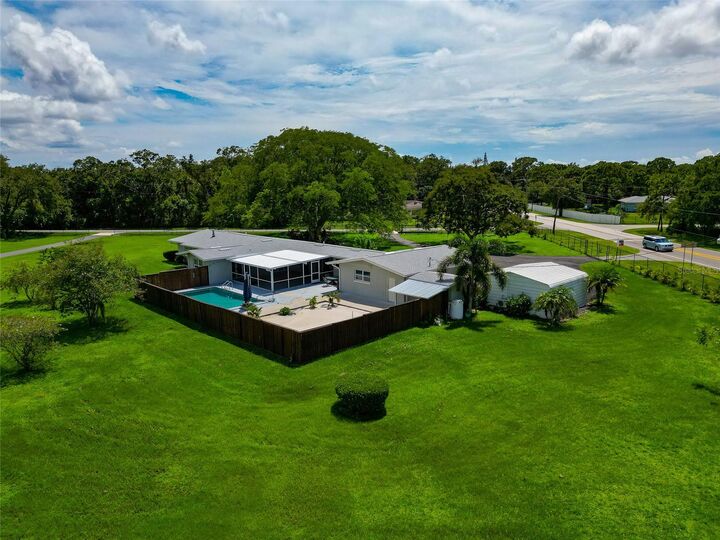 Property Photo: 5310 N Tuttle Avenue FL 34234