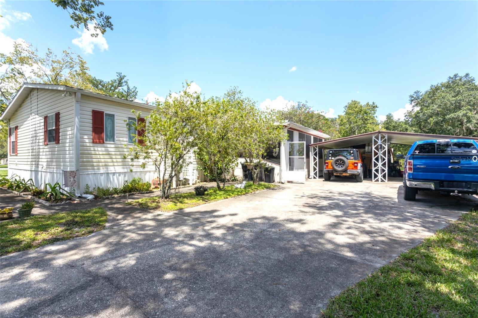 Property Photo: 1513 Mistletoe Street FL 32110