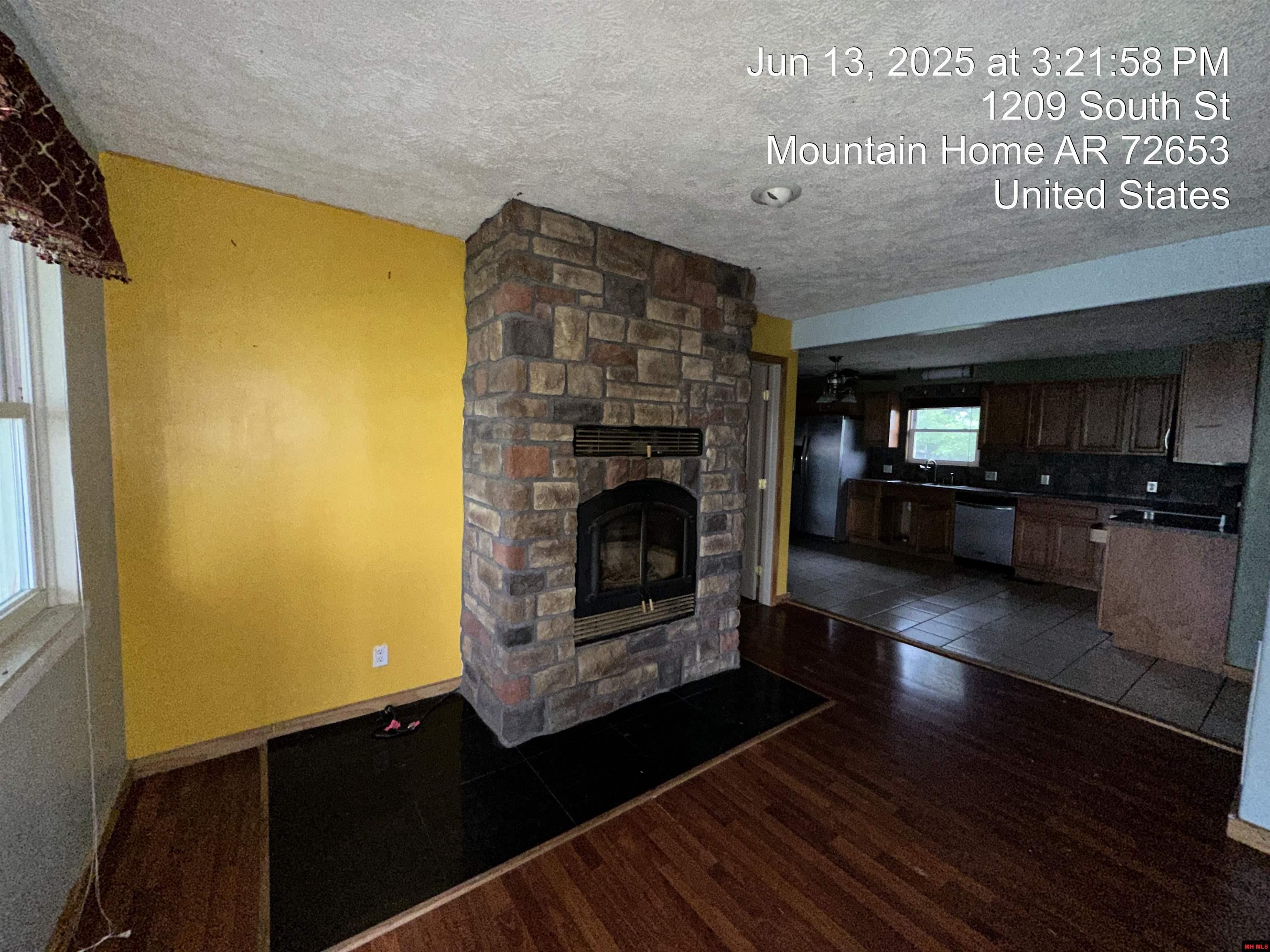 Property Photo: 1209 South Street AR 72653