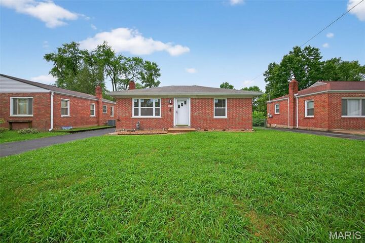 Property Photo:  9016 Kathlyn Drive  MO 63134 
