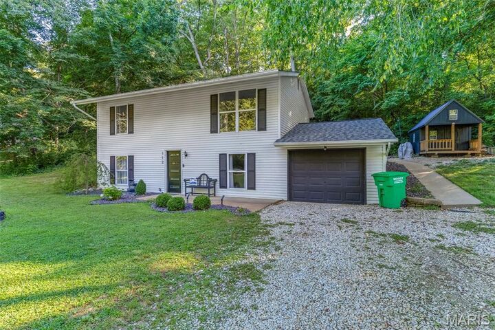 Property Photo:  112 Dale Drive  MO 63050 