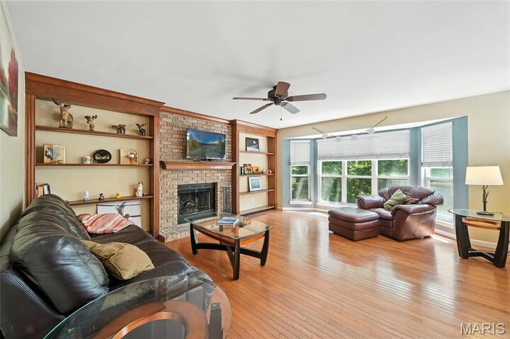 Property Photo:  1214 Oak Borough Drive  MO 63021 