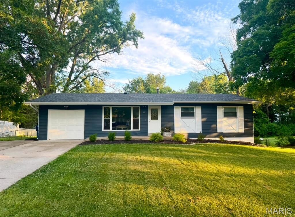 Property Photo:  22 Doris Avenue  MO 63368 