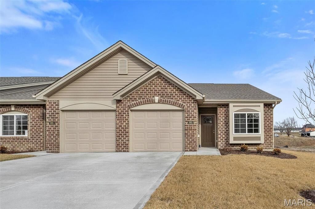 Property Photo: 893 Walter Way MO 63090