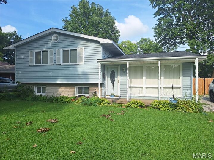 3304 Wilshire Drive  Granite City IL 62040 photo