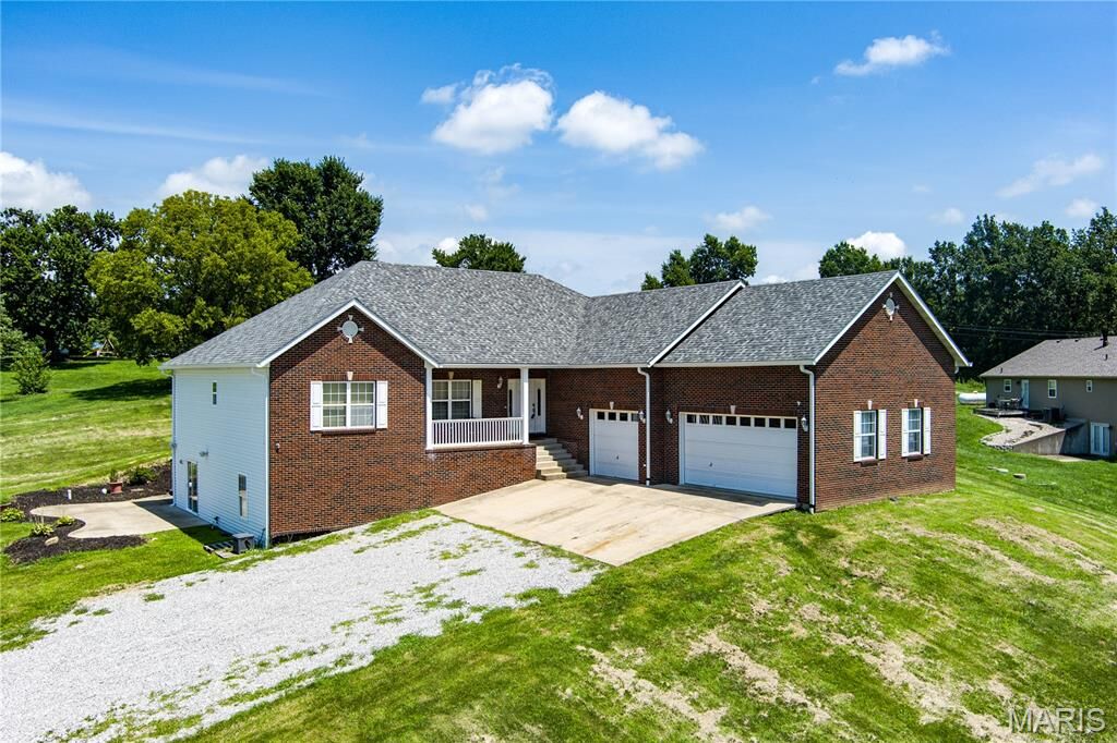 Property Photo: 7371 Jerusalem Road IL 62025