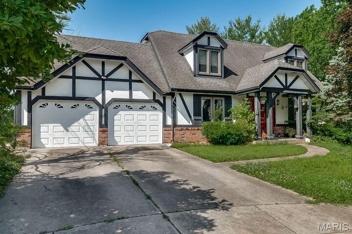 Property Photo: 143 Mission Walk Court MO 63031