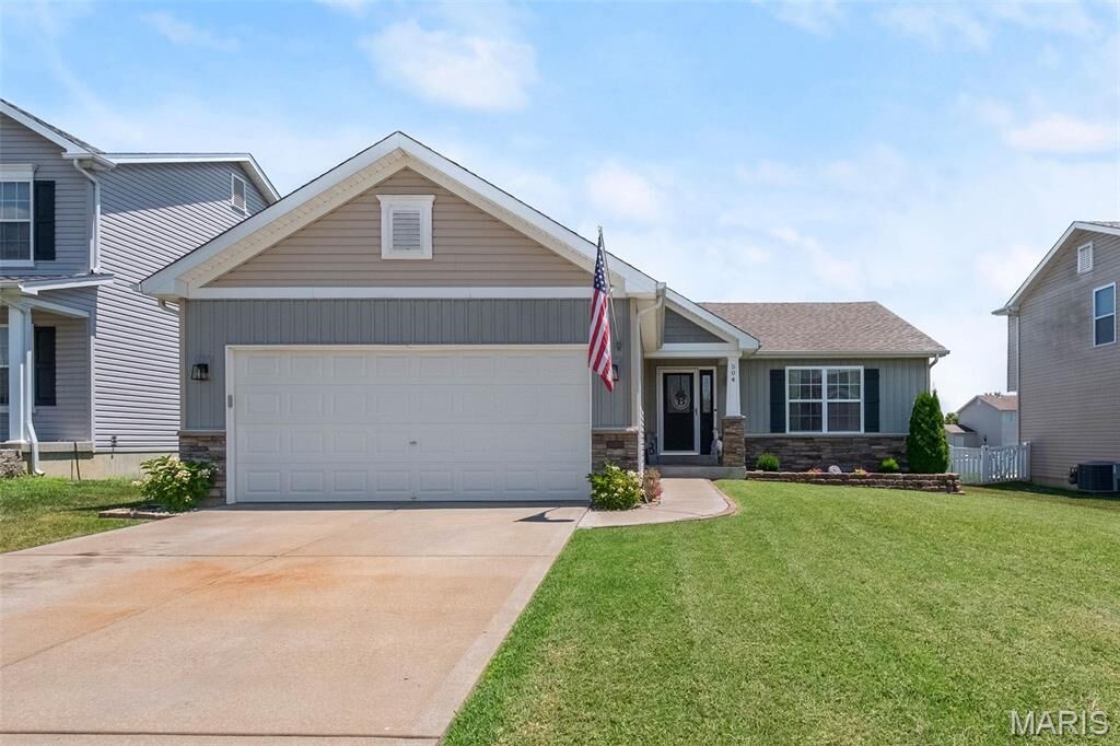 Property Photo:  504 Riverdale Park Court  MO 63366 