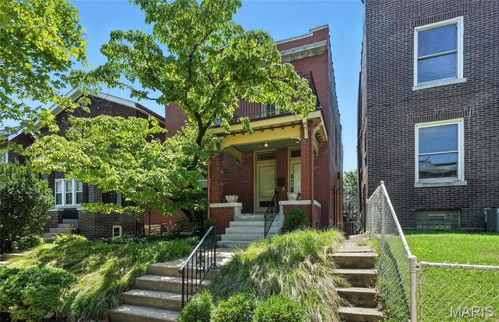 2008 Ann Avenue  St Louis MO 63104 photo