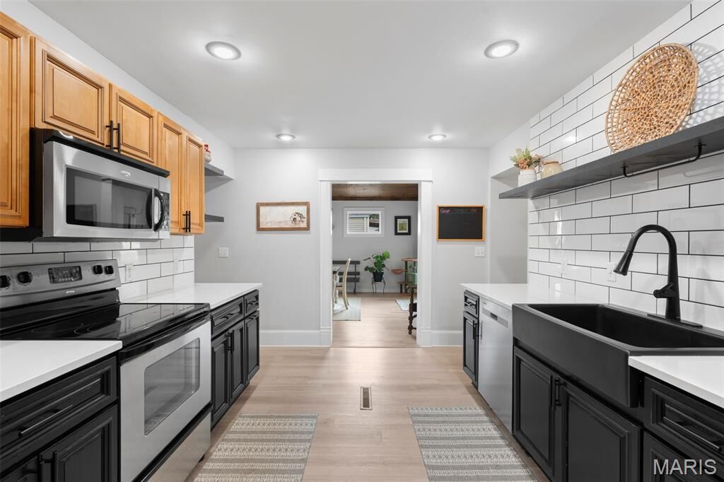 Property Photo:  601 S 1st Street  MO 65066 