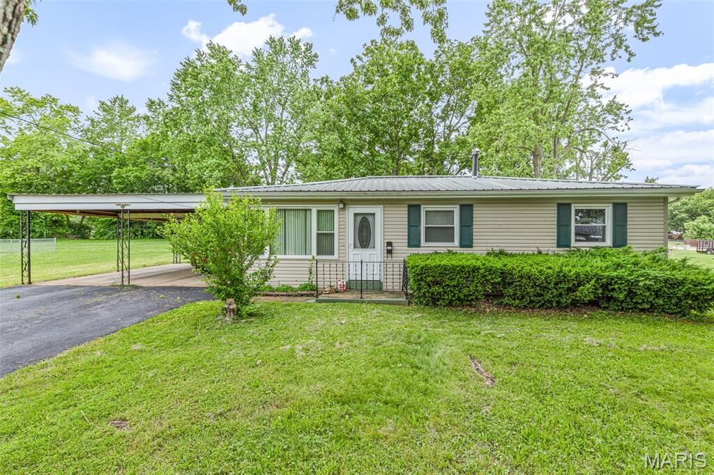 Property Photo:  815 Morris Street  MO 63640 