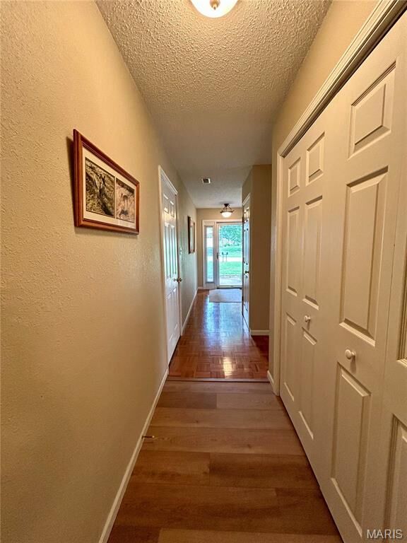 Property Photo:  302 E Green Tree Lane E  MO 63640 