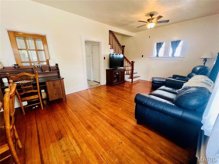 Property Photo: 8 E Fourth Street MO 63090