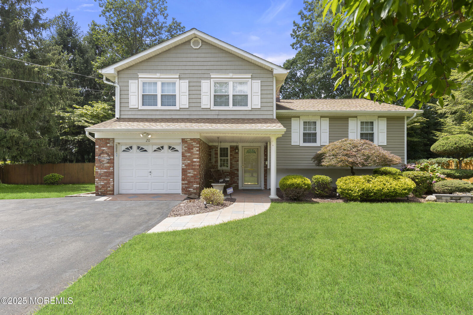 Property Photo:  20 N Longview Road  NJ 07731 