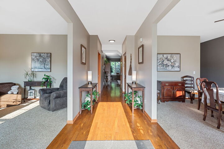 Property Photo:  1717 Hoover Trail  IL 60051 