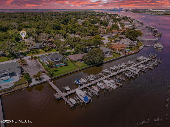 Property Photo: 4952 White Bluff Drive FL 32225