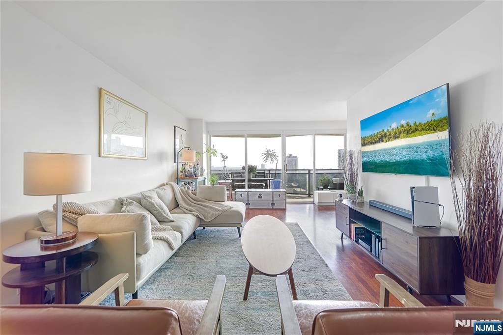 Property Photo:  2077 Center Avenue 19C  NJ 07024 
