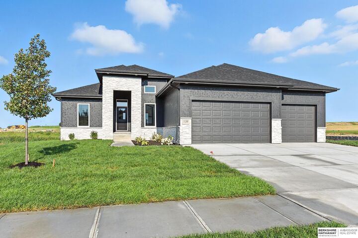 11108 S 218th Street  Gretna NE 68028 photo