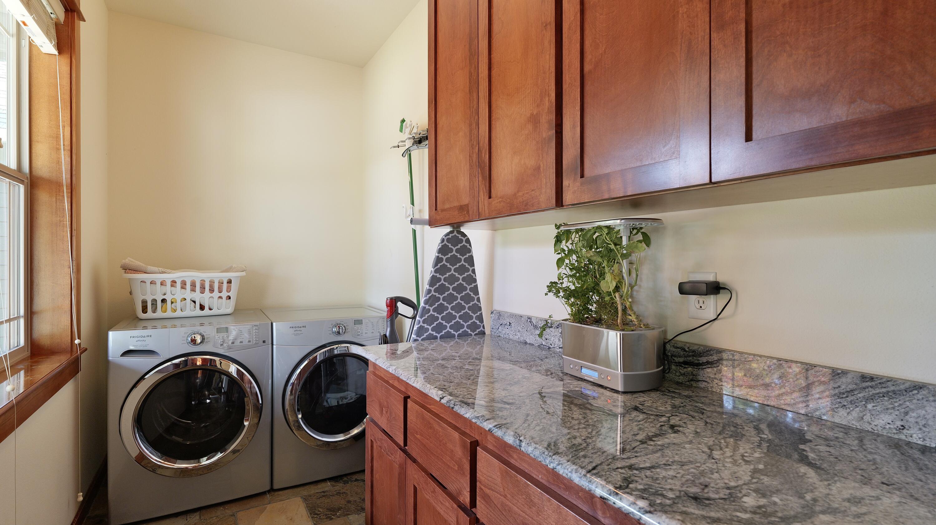 Property Photo: 52 Pineridge Lane OR 97524