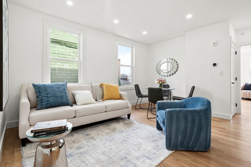 Property Photo: 63 Oak St 3 MA 02143