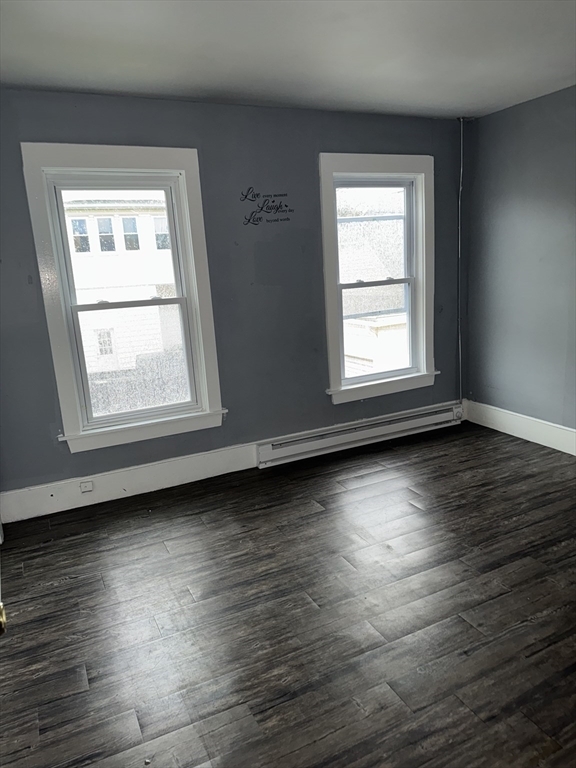 Property Photo:  33 Lincoln 33  MA 01040 