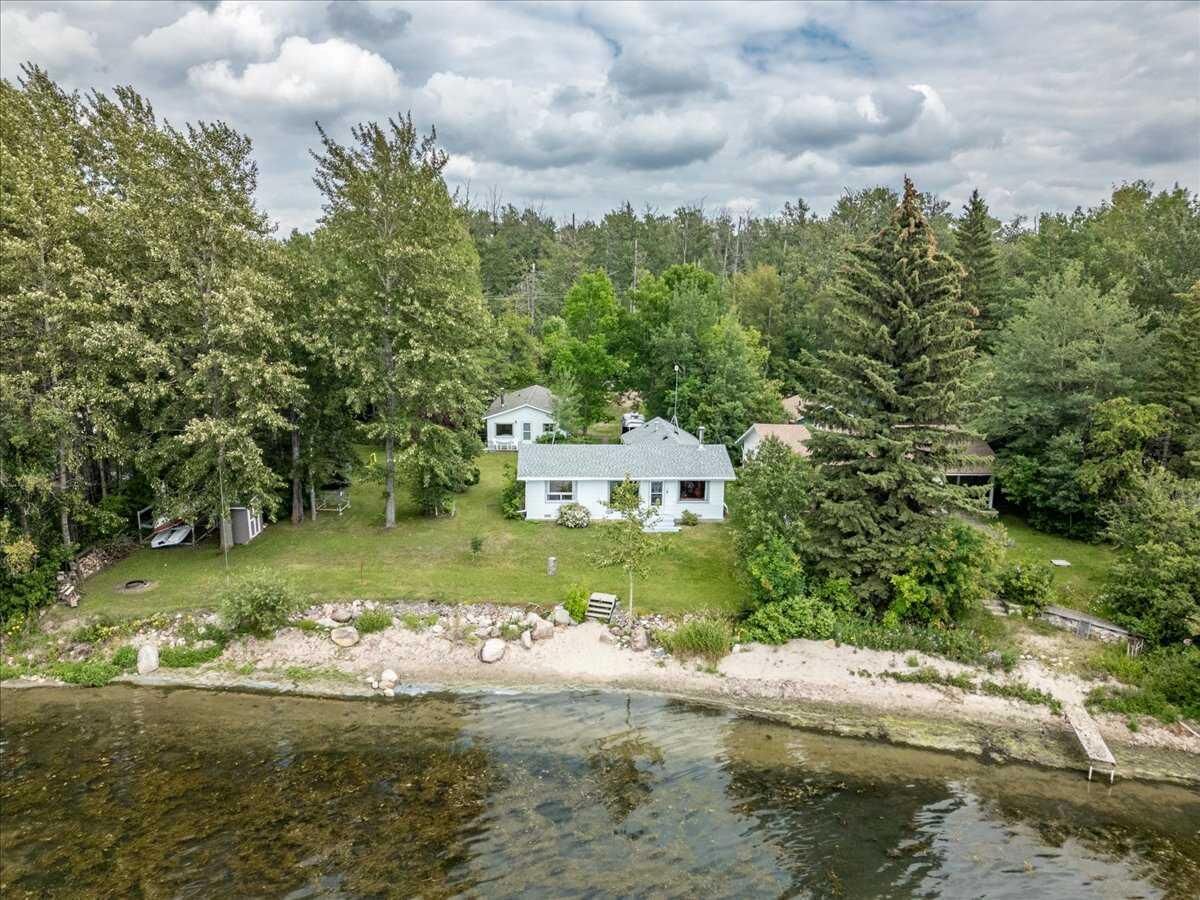 Property Photo: 59 Beach Avenue AB T0C 2C0