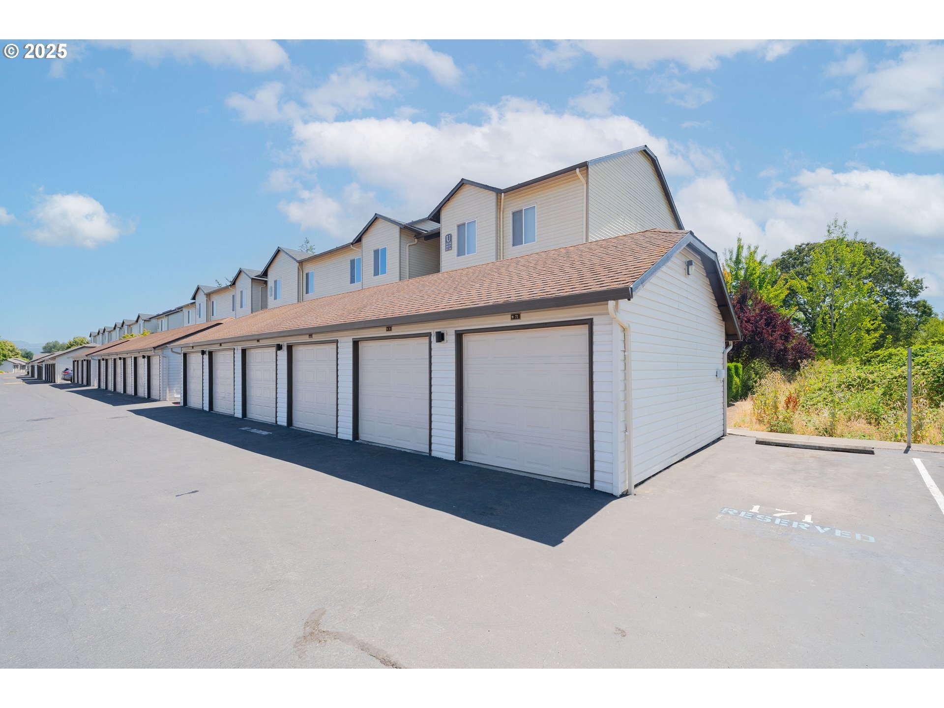 Property Photo: 5264 NE 121st Ave 216U WA 98682