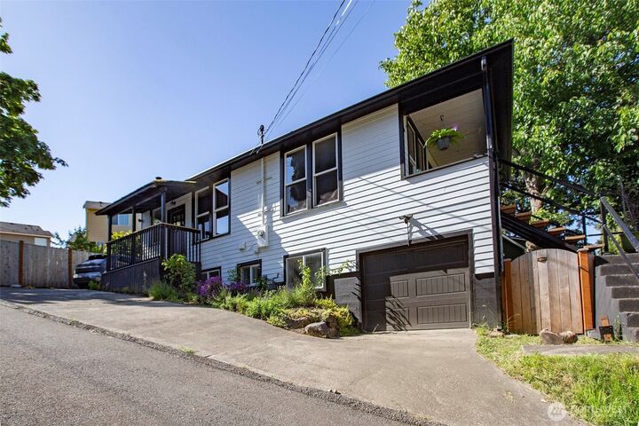 Property Photo: 13027 40th Avenue S WA 98168